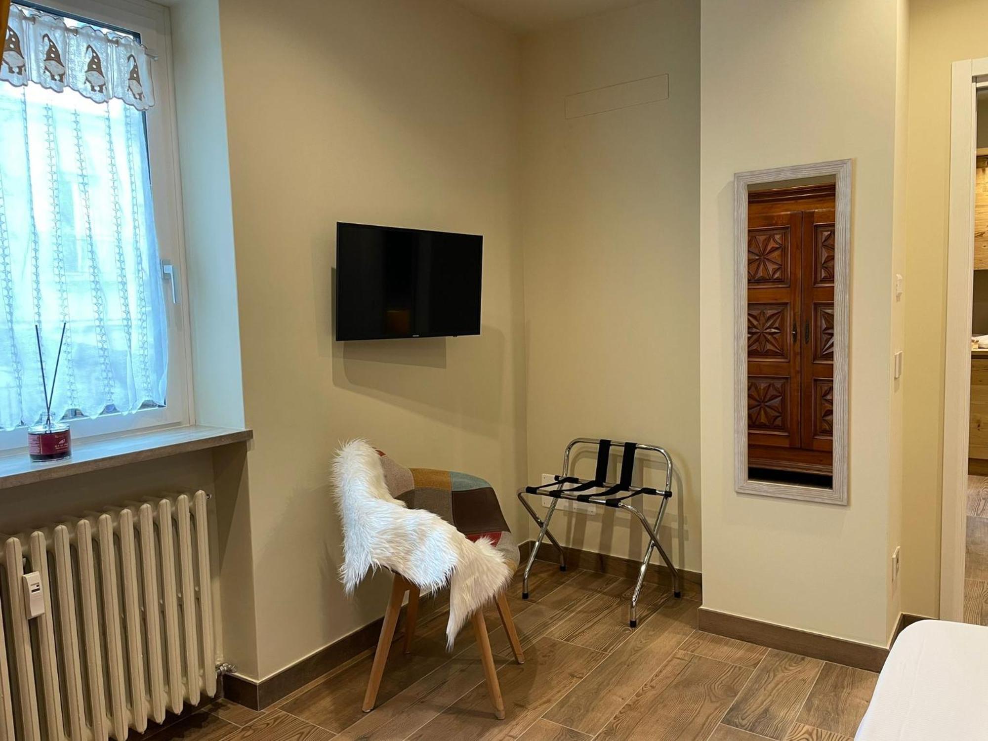 אאוסטה Trilogy Apartment מראה חיצוני תמונה