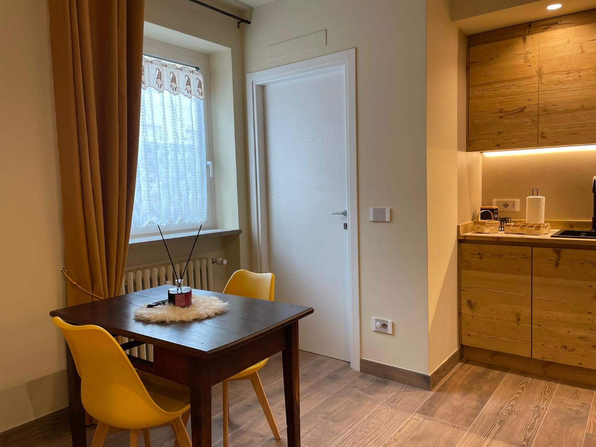 אאוסטה Trilogy Apartment מראה חיצוני תמונה